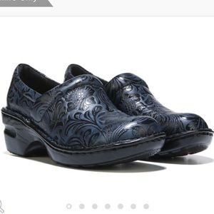 B.O.C Bolo Peggy Clogs Sz 7.5 in EUC